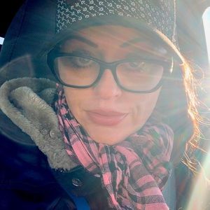 Meet your Posher, Sara